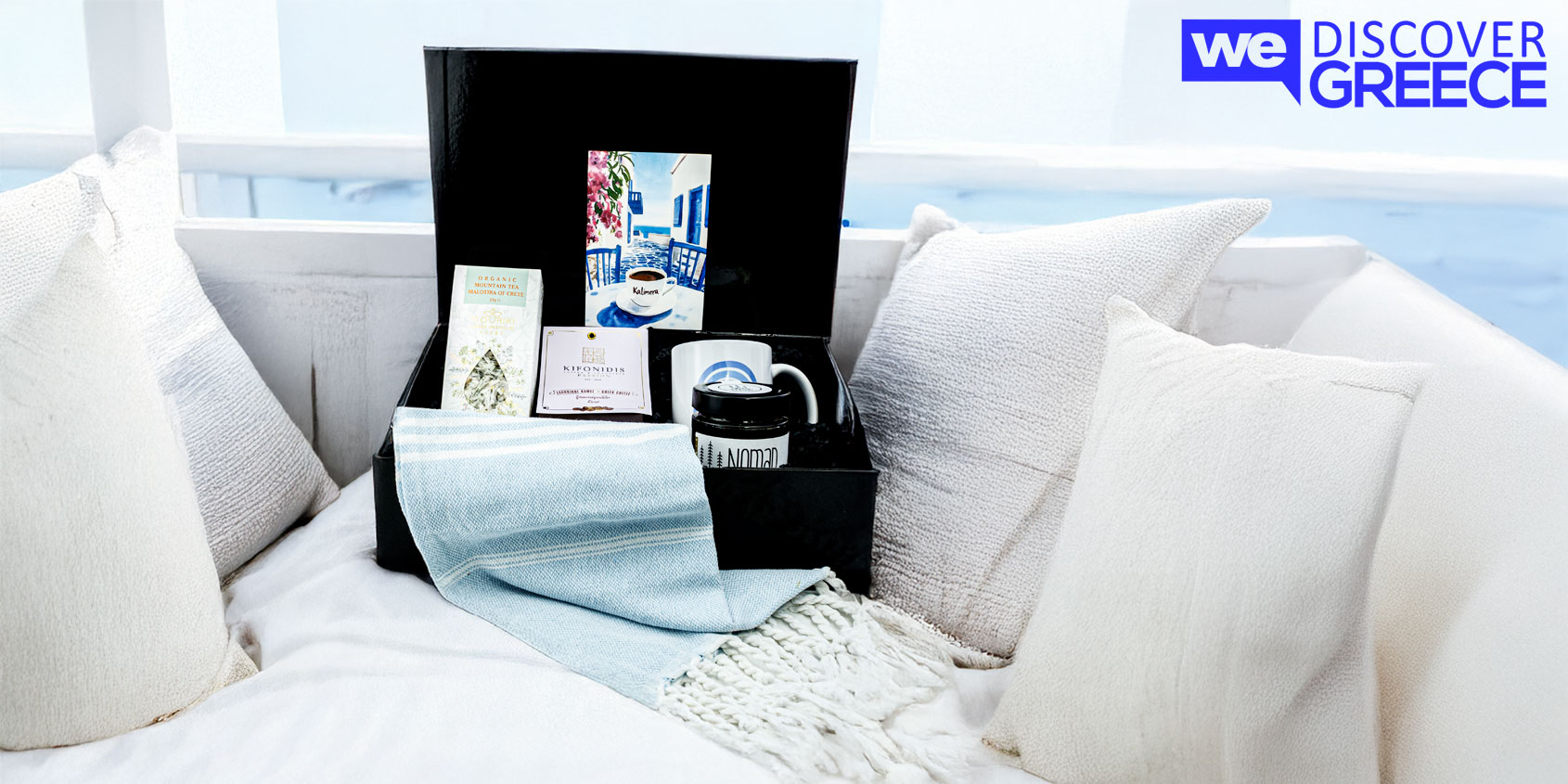 Griechischer Luxus-Geschenkkorb mit handwerklich hergestelltem Olivenöl, Honig und Gourmet-Leckereien in einer hochwertigen Präsentationsbox
