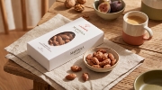 Lazaris Mandola Classic – Greek Caramelized Almonds, 200g on a clean ecommerce background